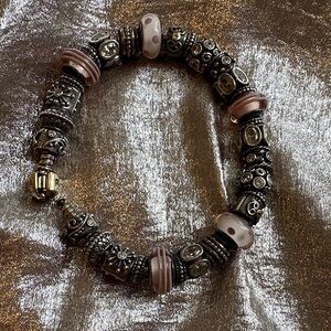 Authentic PANDORA Elegant Silver and Pink Beaded Bracelet lovely charms